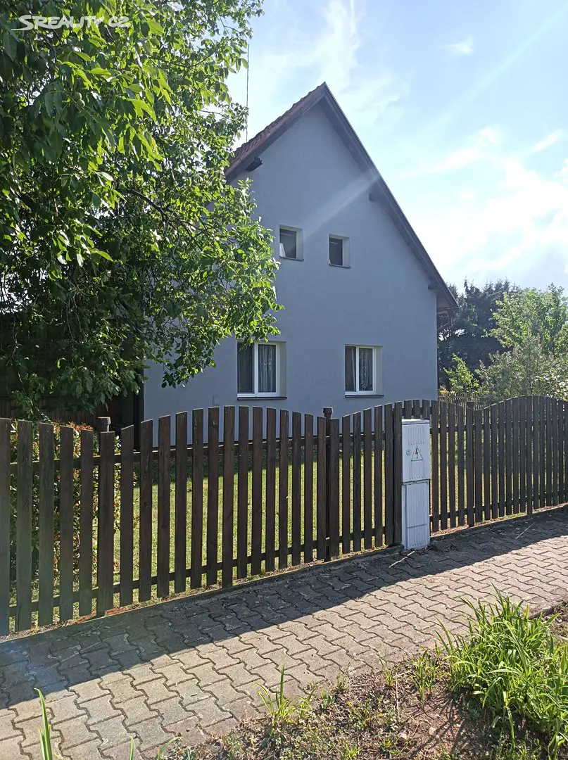 Prodej  rodinného domu 251 m², pozemek 4 663 m², Všestudy, okres Chomutov