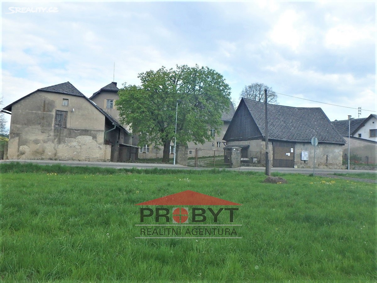 Prodej  zemědělské usedlosti 800 m², pozemek 33 000 m², Hrubá Skála - Doubravice, okres Semily