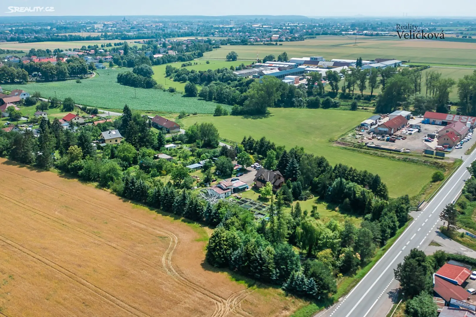 Prodej  stavebního pozemku 9 752 m², Říčařova, Hradec Králové - Plotiště nad Labem