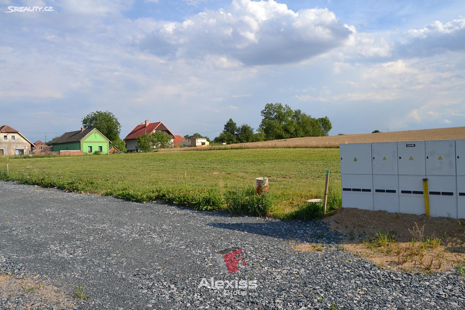 Prodej  stavebního pozemku 1 323 m², Ronov nad Doubravou, okres Chrudim