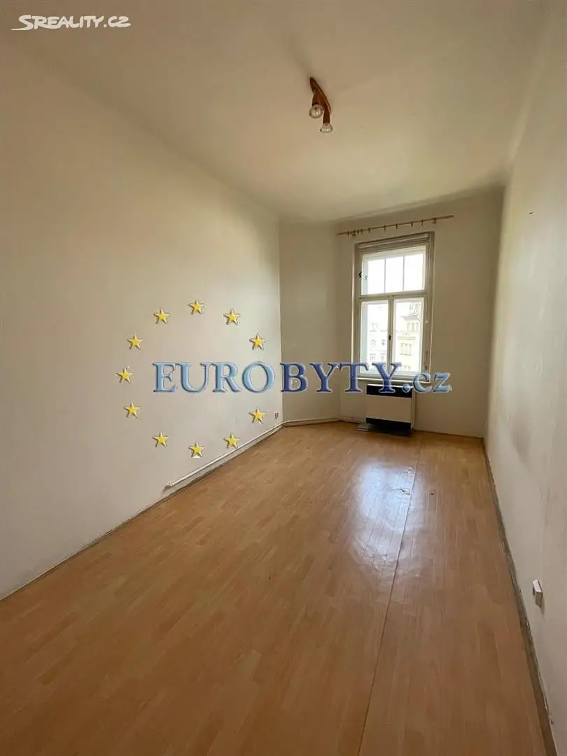 Pronájem bytu 1+1 35 m², Slavojova, Praha 2 - Nusle