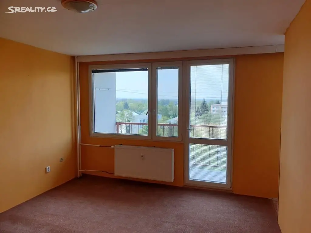 Pronájem bytu 1+kk 32 m², kpt. Bartoše, Pardubice - Polabiny