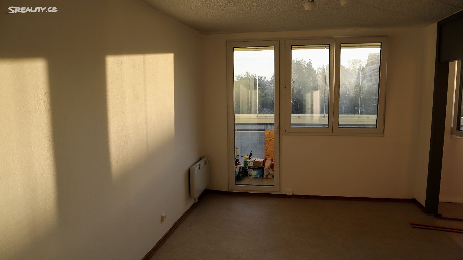 Pronájem bytu 2+1 42 m², Nezvalova, Benešov