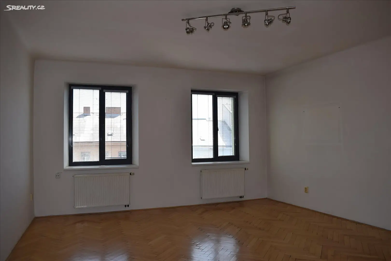 Pronájem bytu 3+1 100 m², Lidická, Brno - Brno-střed