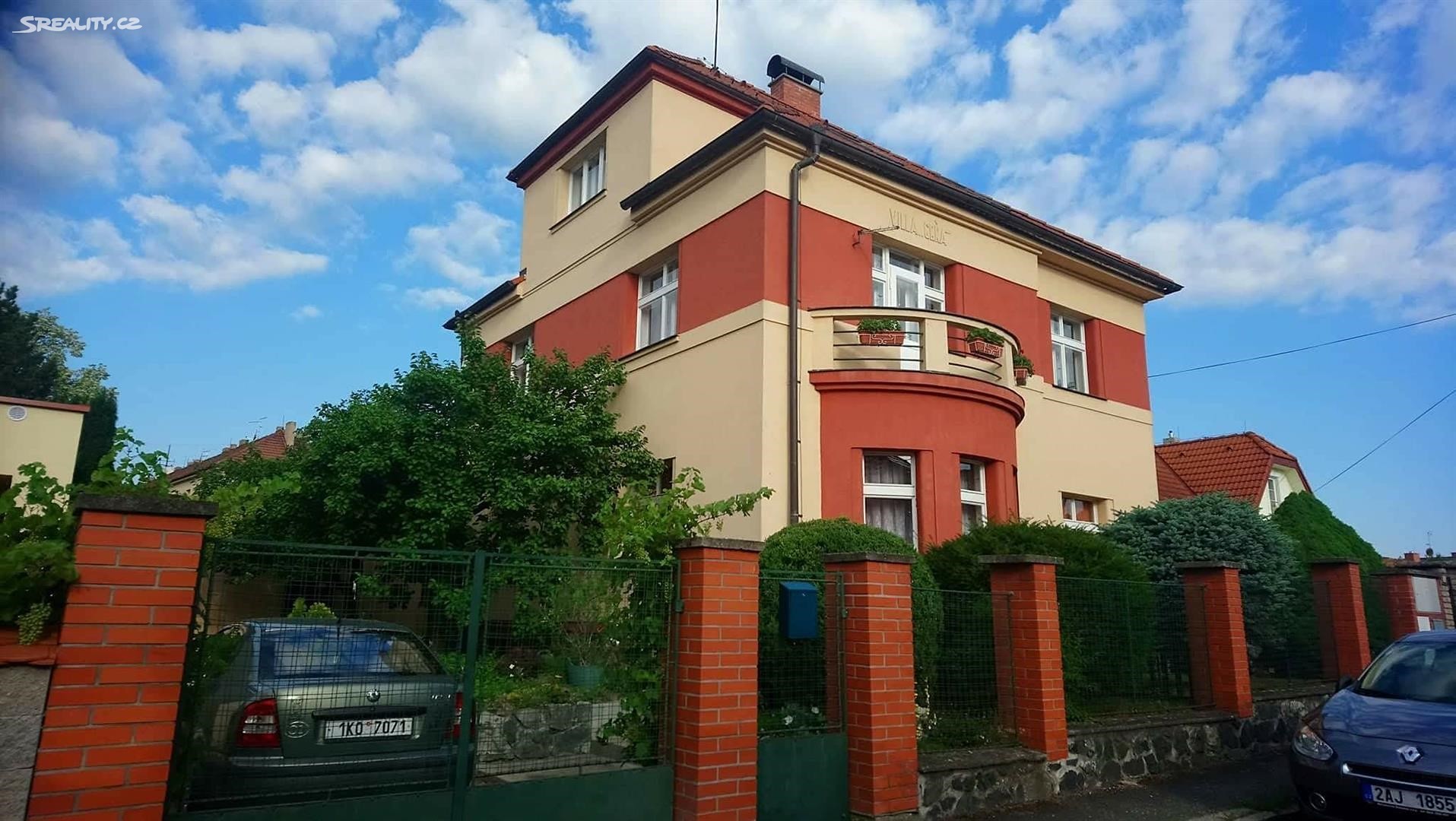 Pronájem bytu 5+1 200 m² (Podkrovní), Nečova, Praha 4 - Modřany