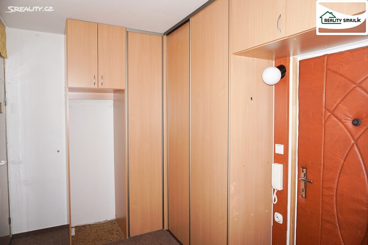 Prodej bytu 1+1 34 m², Dragounská, Cheb