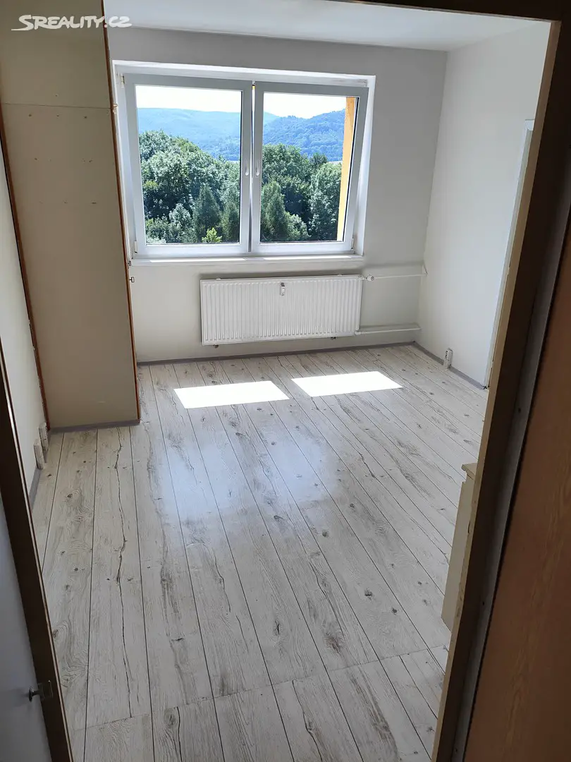 Prodej bytu 1+1 36 m², Dlouhá, Klášterec nad Ohří