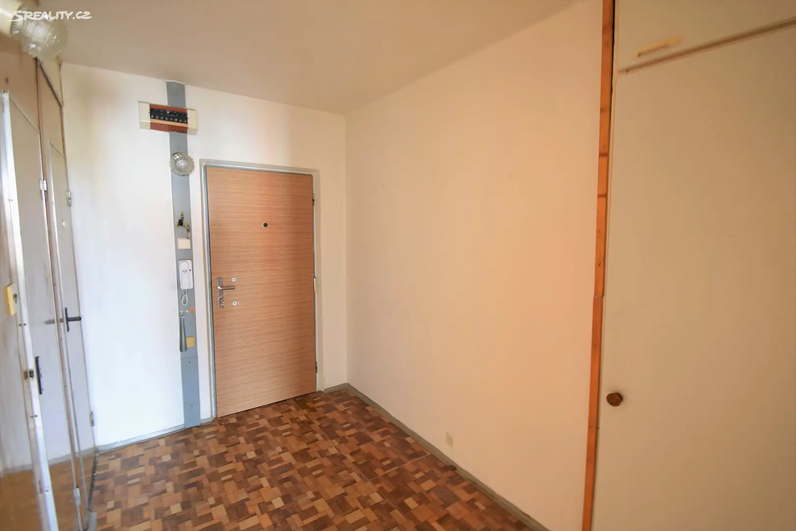 Prodej bytu 2+kk 42 m², Dlouhá, Lovosice