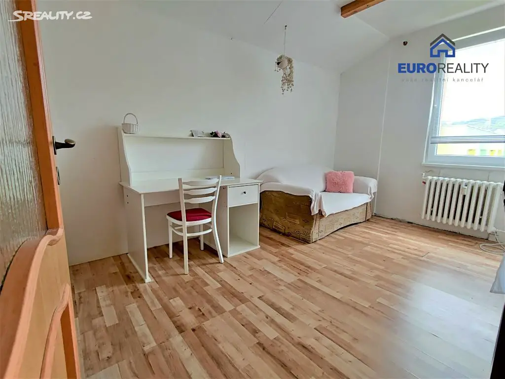 Prodej bytu 3+1 83 m², Lhenice, okres Prachatice