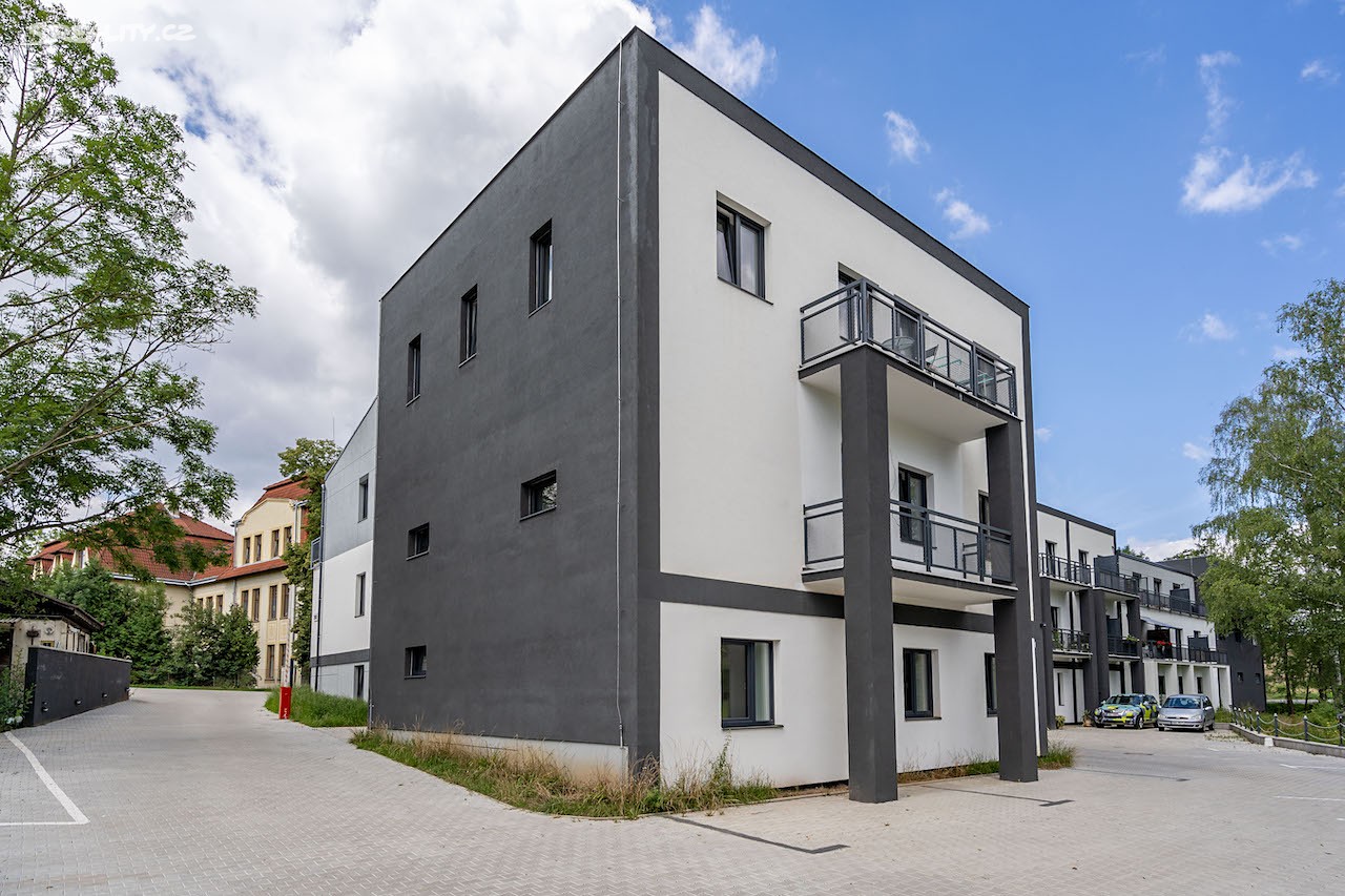 Prodej bytu 3+kk 68 m², V Pitkovičkách, Praha 10 - Pitkovice