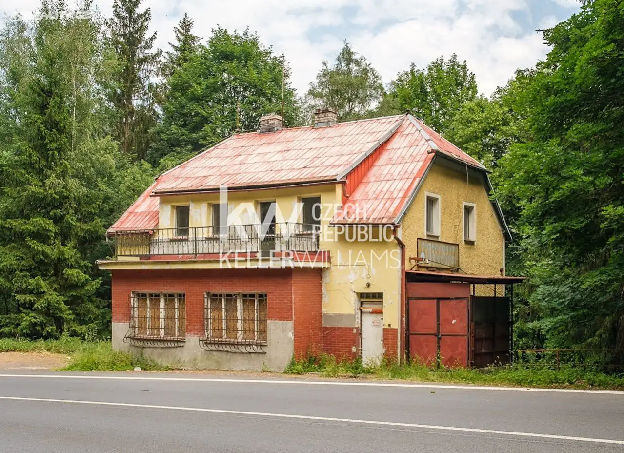 Prodej  rodinného domu 300 m², pozemek 466 m², Plzeňská, Bečov nad Teplou