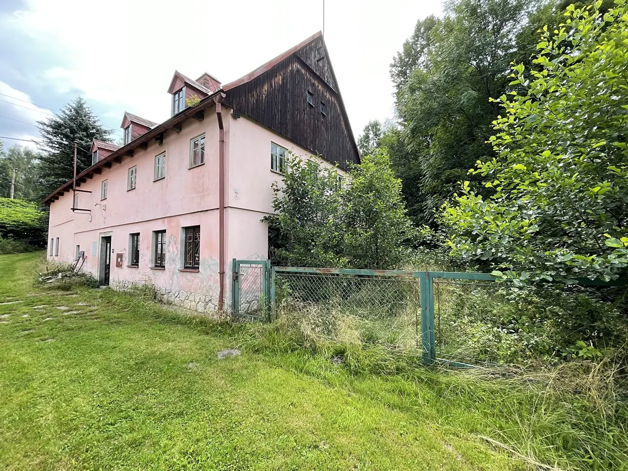 Prodej  rodinného domu 250 m², pozemek 4 760 m², Lázně Libverda, okres Liberec
