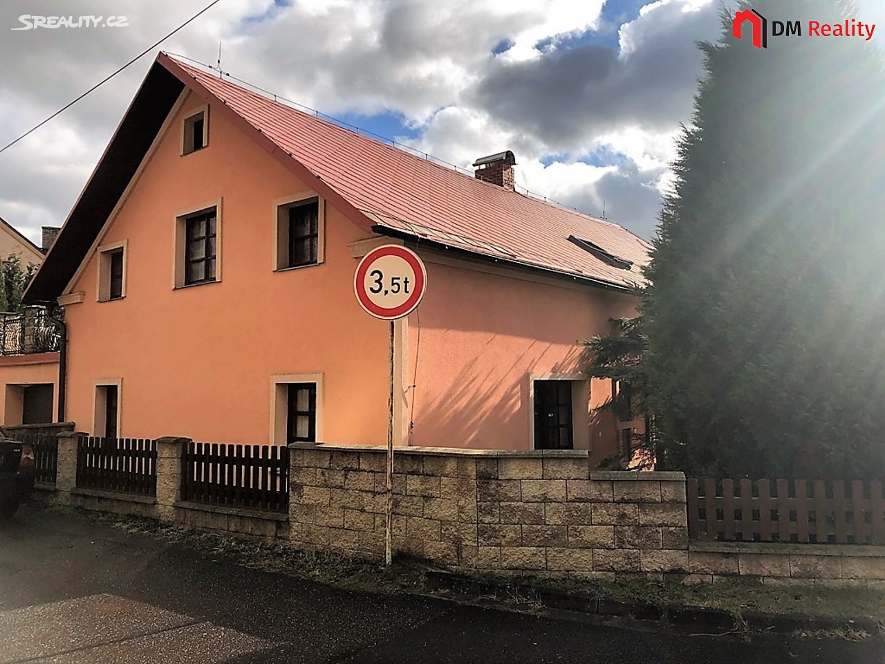 Prodej  rodinného domu 260 m², pozemek 564 m², Gen. Svobody, Nový Bor - Arnultovice