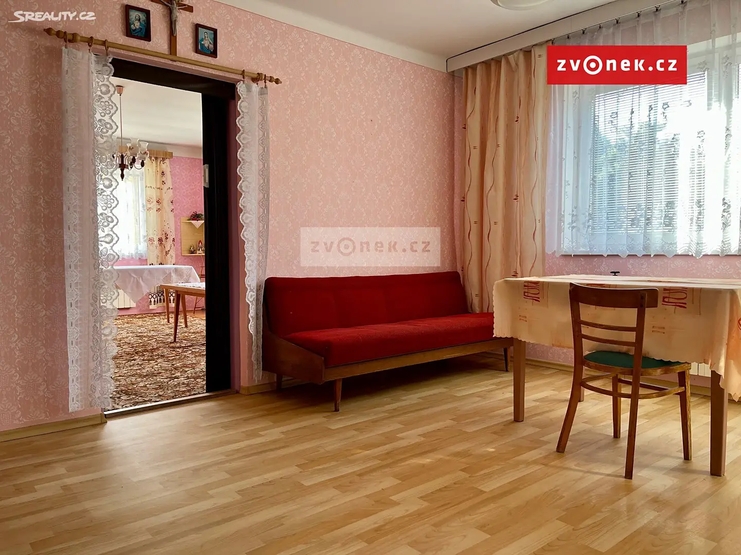 Prodej  rodinného domu 215 m², pozemek 3 895 m², Pašovice, okres Uherské Hradiště