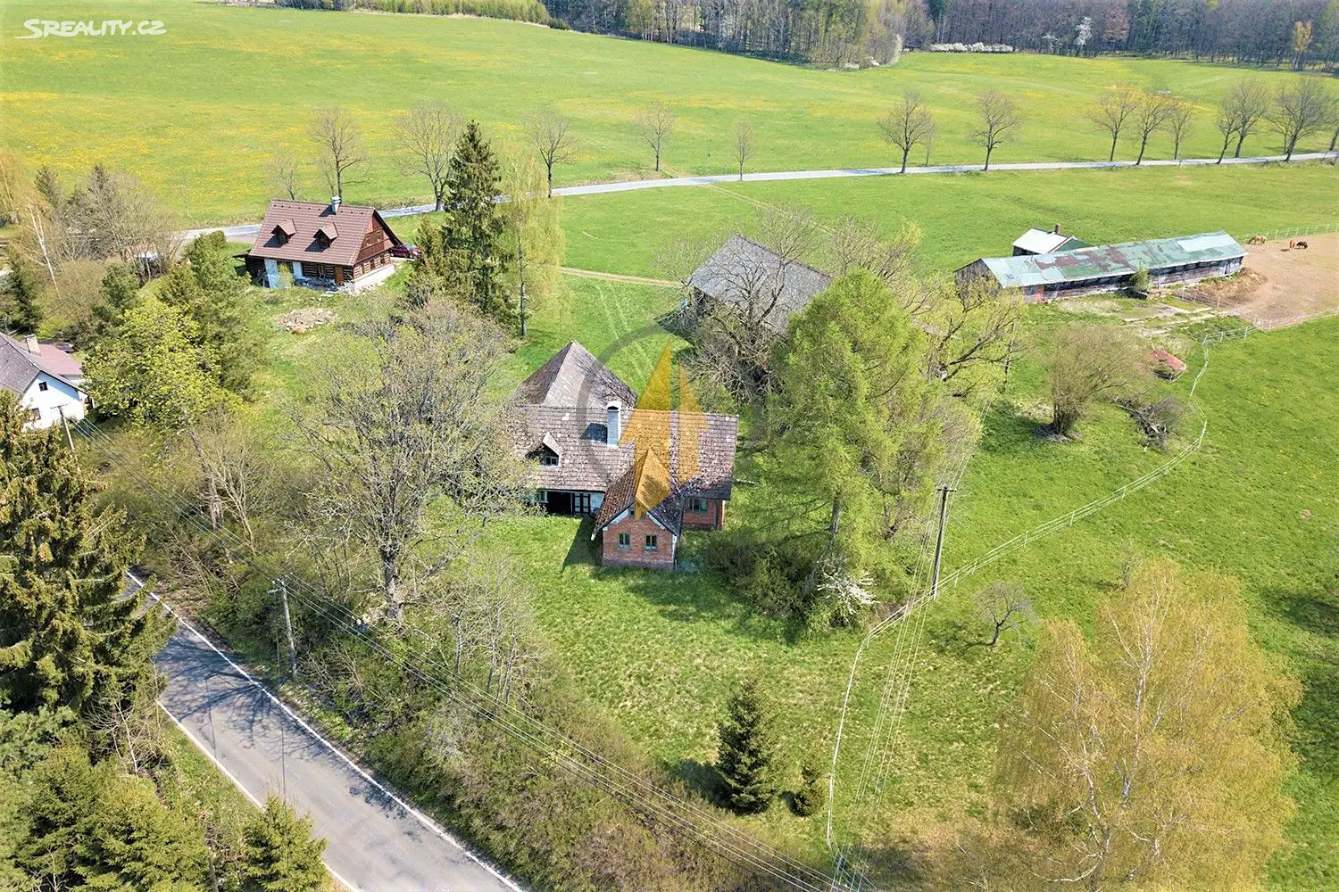 Prodej  rodinného domu 199 m², pozemek 2 000 m², Stará Paka - Karlov, okres Jičín