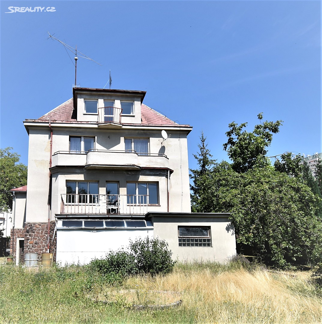 Prodej  rodinného domu 286 m², pozemek 701 m², Březinova, Teplice