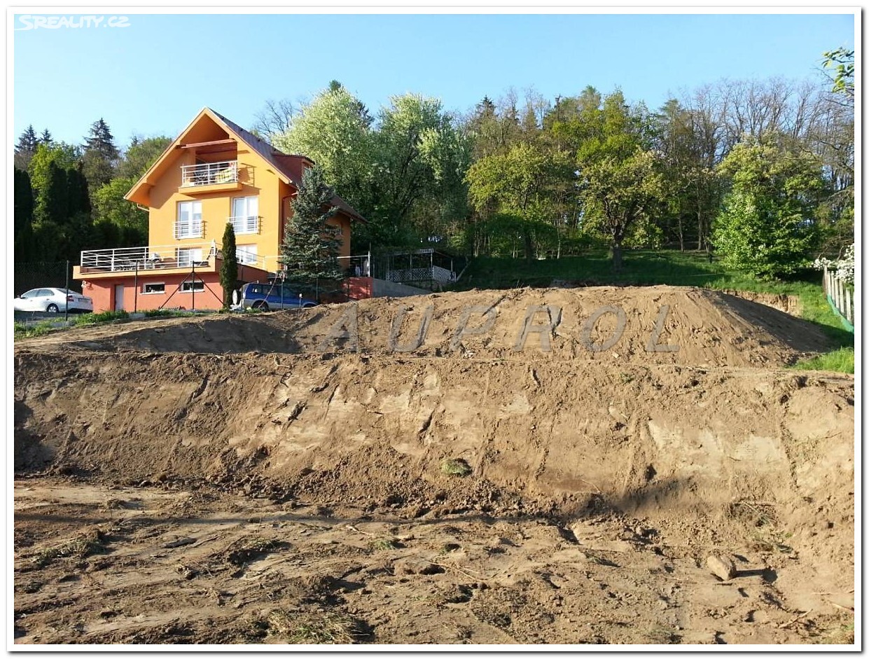 Prodej  stavebního pozemku 1 091 m², Velké Popovice - Lojovice, okres Praha-východ