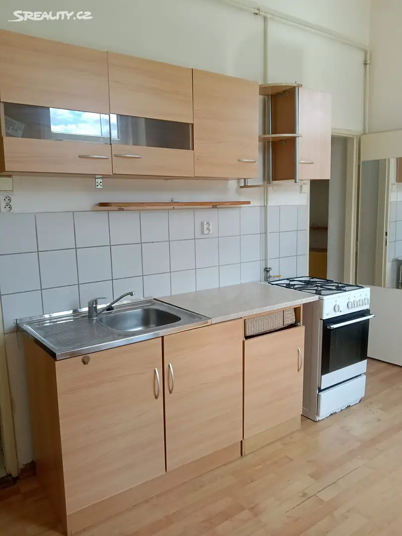 Pronájem bytu 1+1 45 m², Na Jezu, Karlovy Vary - Rybáře