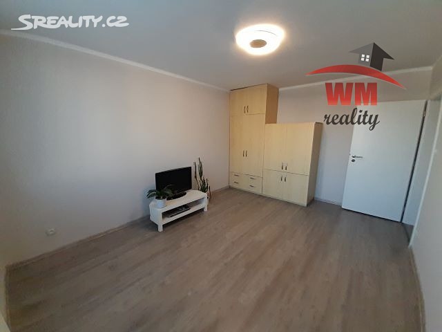 Pronájem bytu 2+1 54 m², Hlávkova, Karlovy Vary - Stará Role