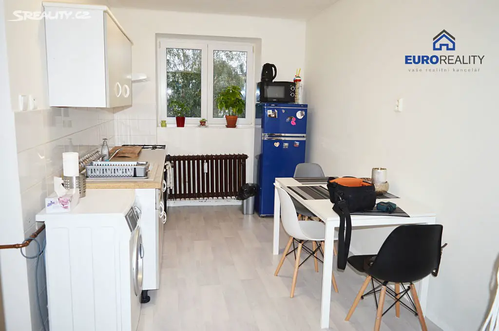 Pronájem bytu 2+1 58 m², Unhošťská, Kladno - Kročehlavy