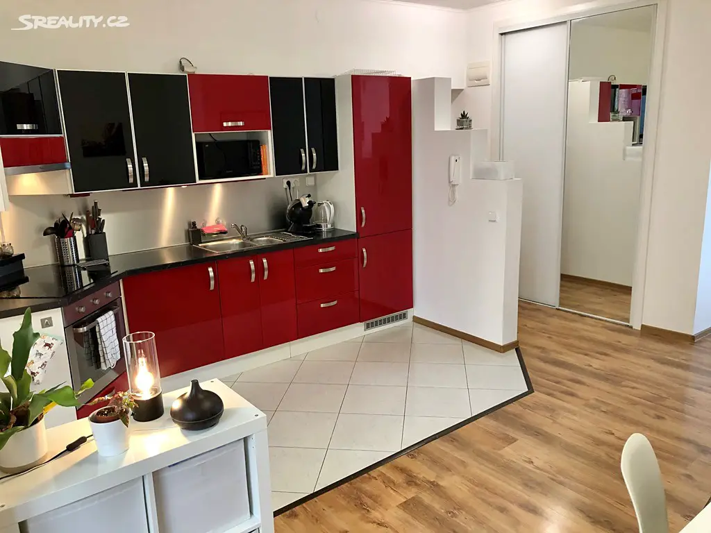 Pronájem bytu 2+1 54 m², Antonína Macka, Ostrava - Moravská Ostrava