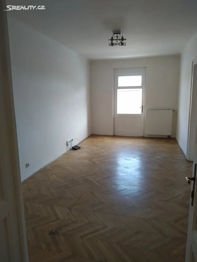 Pronájem bytu 2+1 70 m², Ječná, Praha 2 - Nové Město