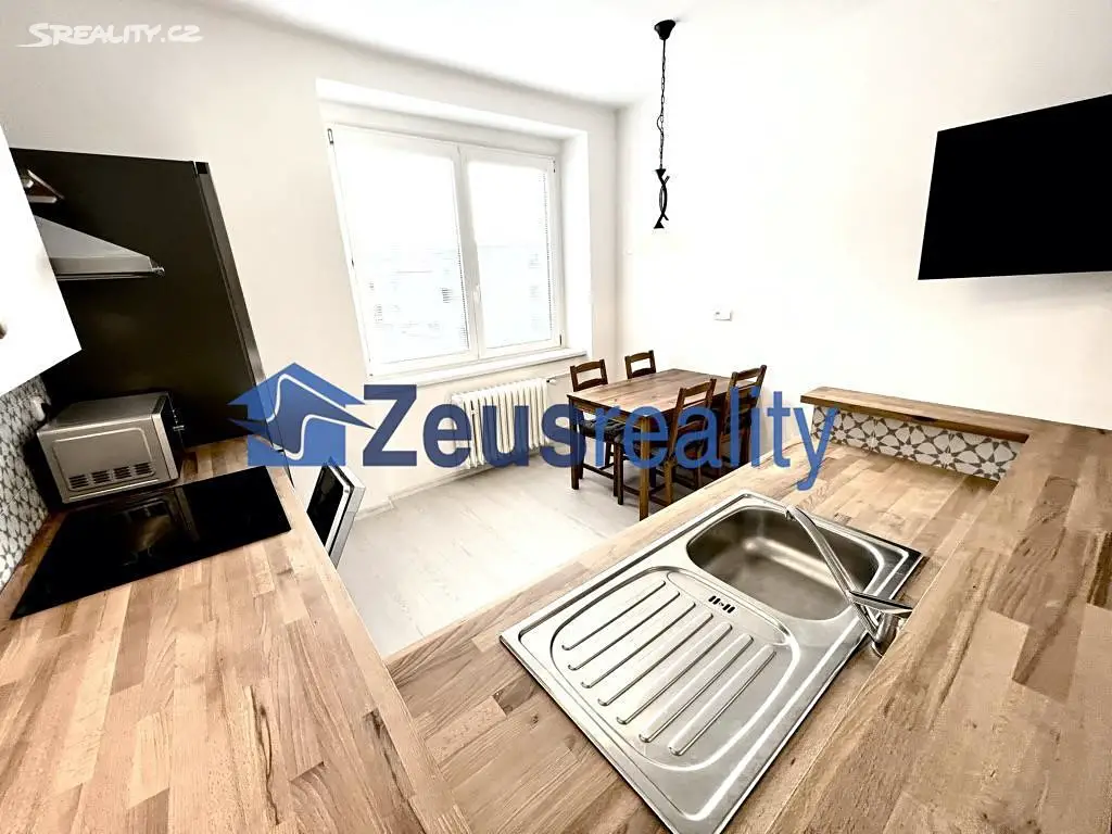 Pronájem bytu 2+1 65 m², Na Klaudiánce, Praha 4 - Podolí