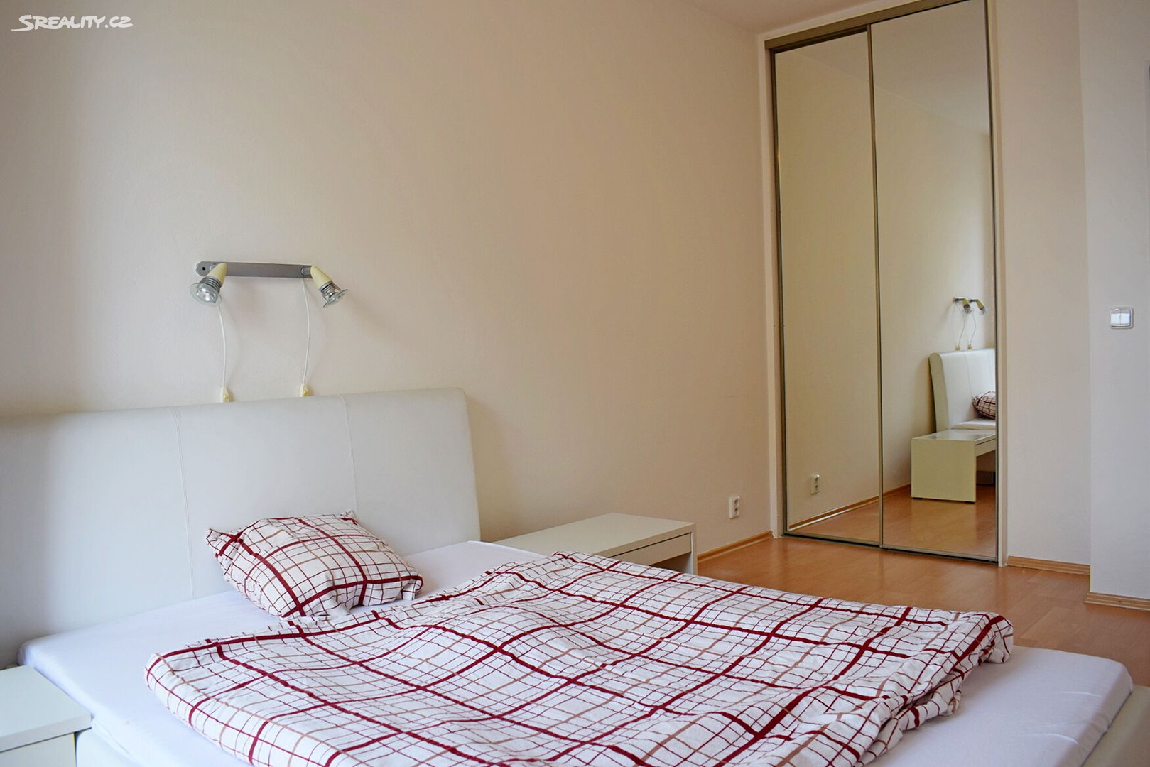 Pronájem bytu 3+1 87 m², Voskovcova, Praha 5 - Hlubočepy