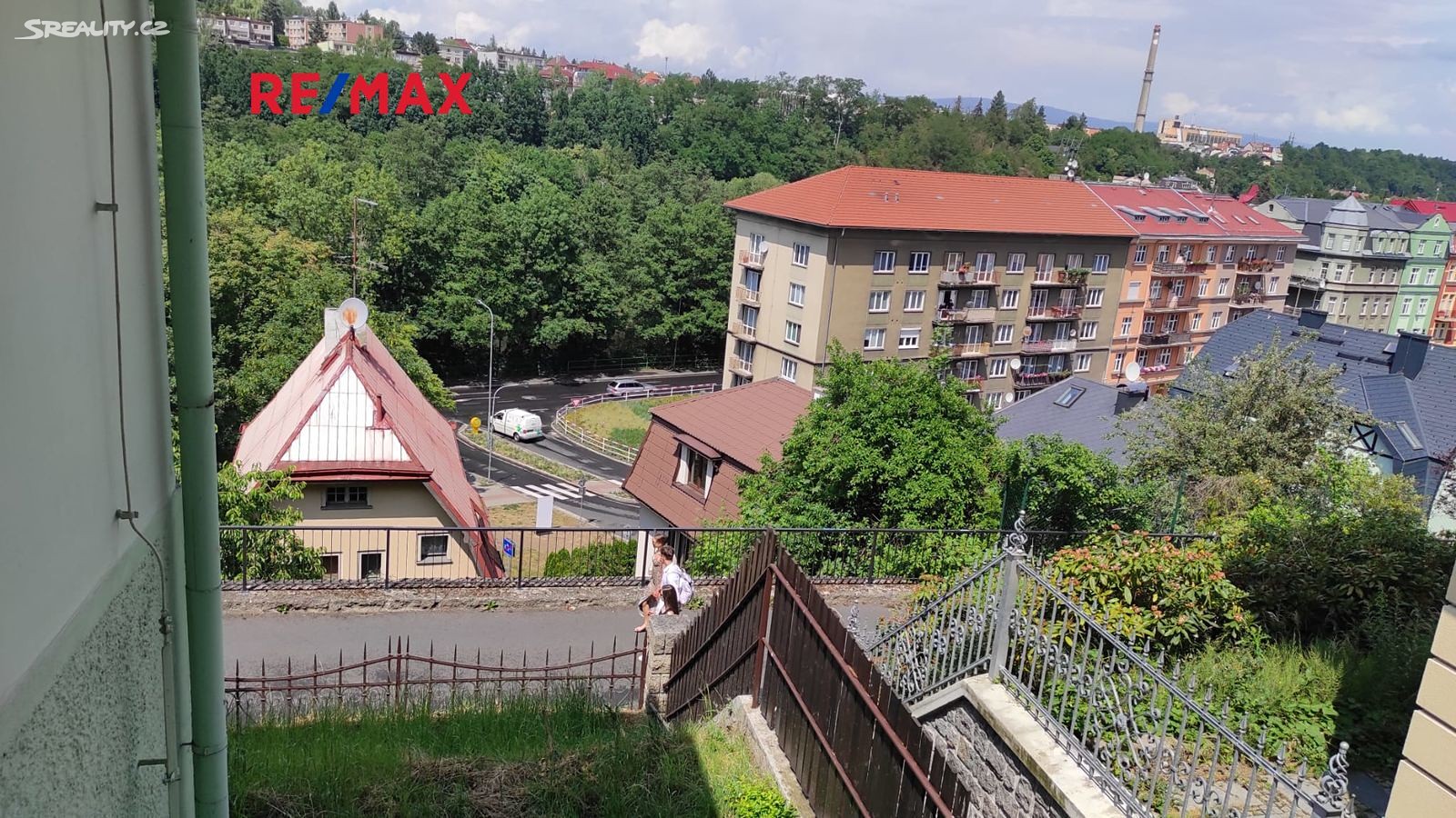Pronájem  vícegeneračního domu 240 m², pozemek 172 m², Kvapilova, Karlovy Vary