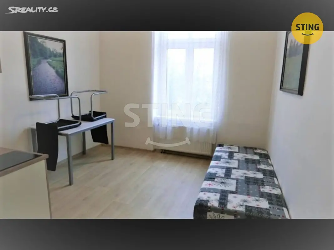 Pronájem bytu 1+kk 20 m², Nádražní, Ostrava - Přívoz