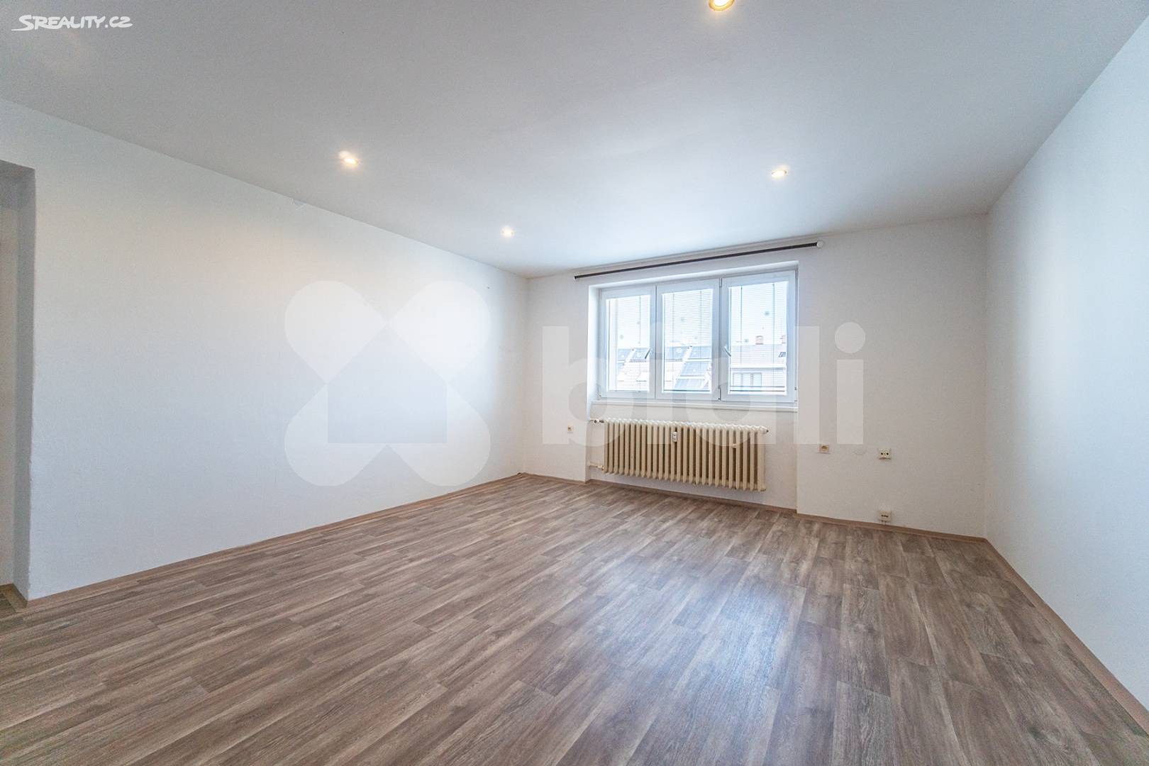 Prodej bytu 2+1 67 m², Chválenická, Plzeň - Koterov