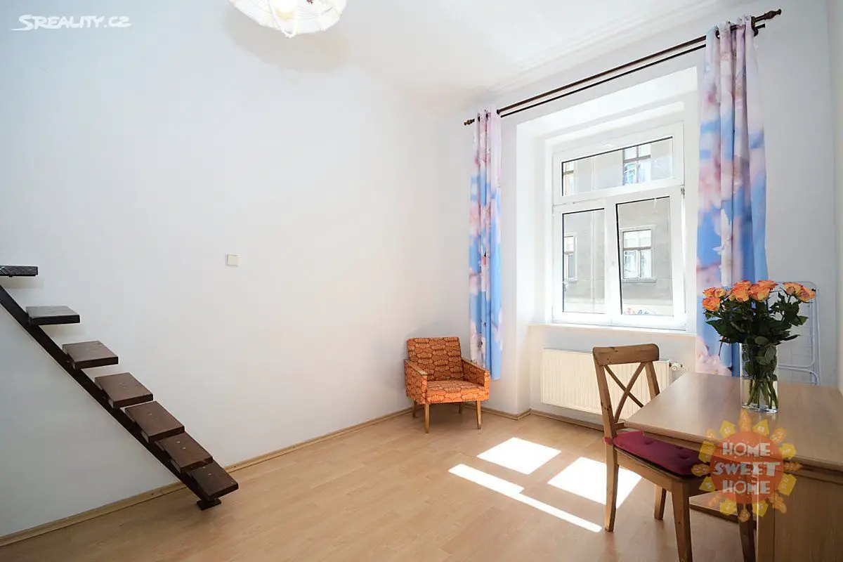 Pronájem bytu 2+1 42 m², Uruguayská, Praha 2 - Vinohrady