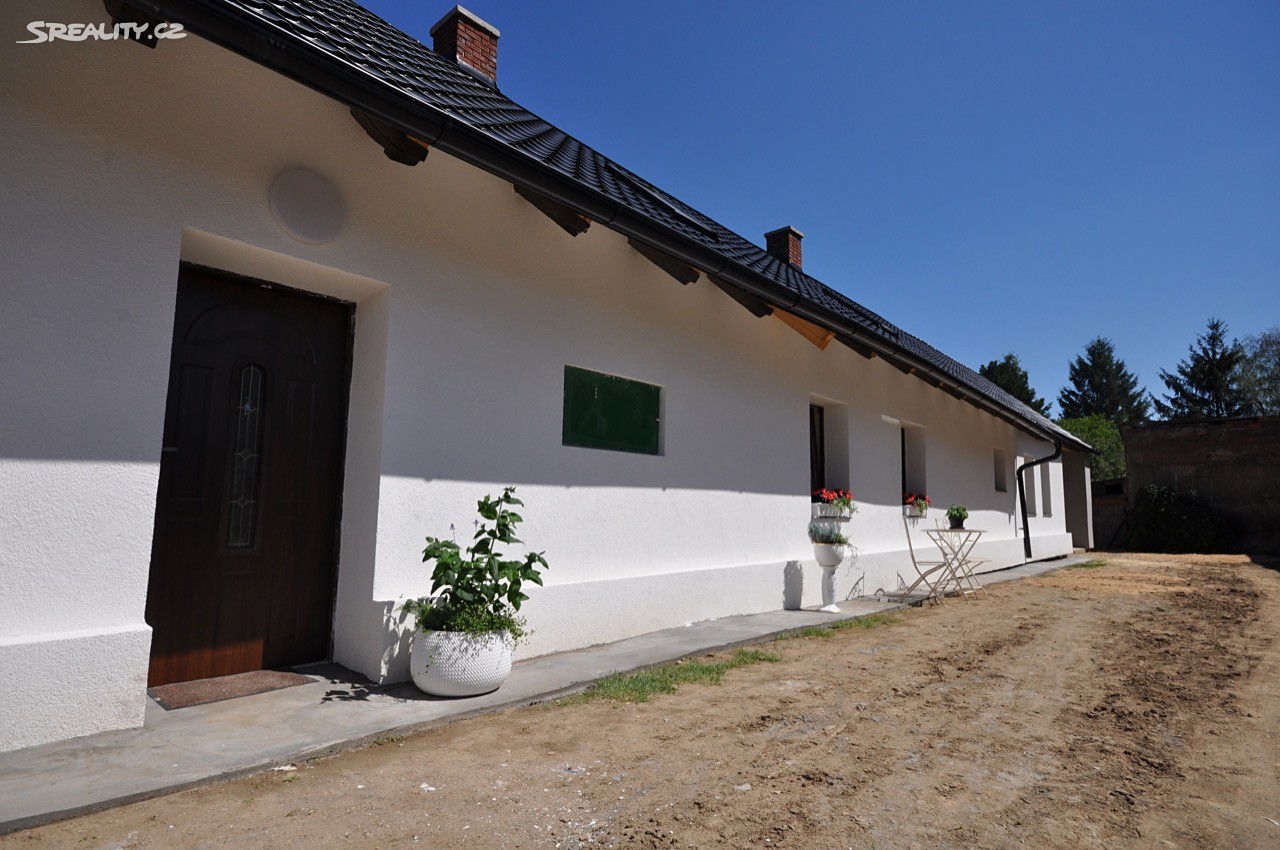 Pronájem  rodinného domu 120 m², pozemek 421 m², Červené Janovice, okres Kutná Hora