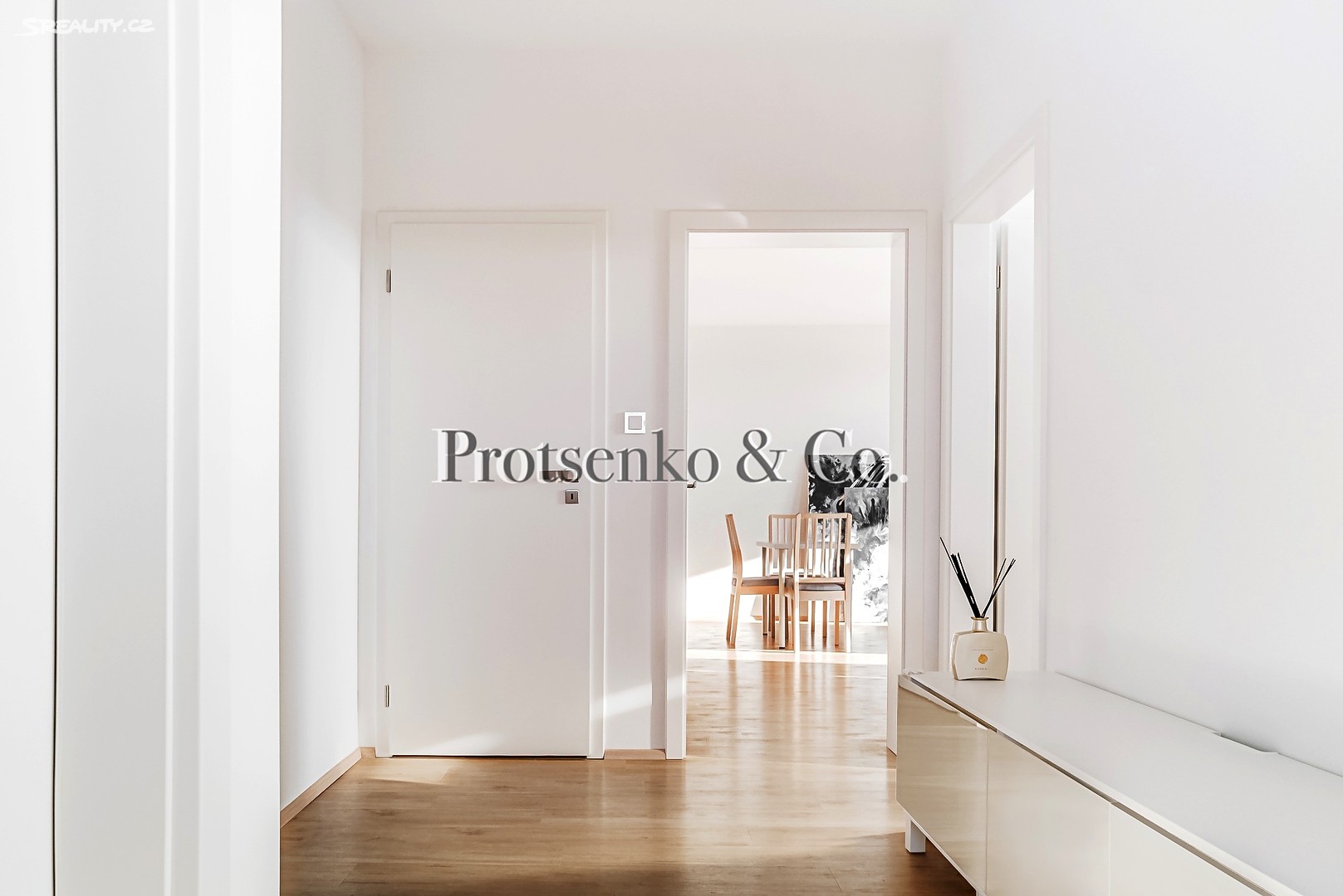 Prodej bytu 3+kk 67 m², U Průhonu, Praha 7 - Holešovice
