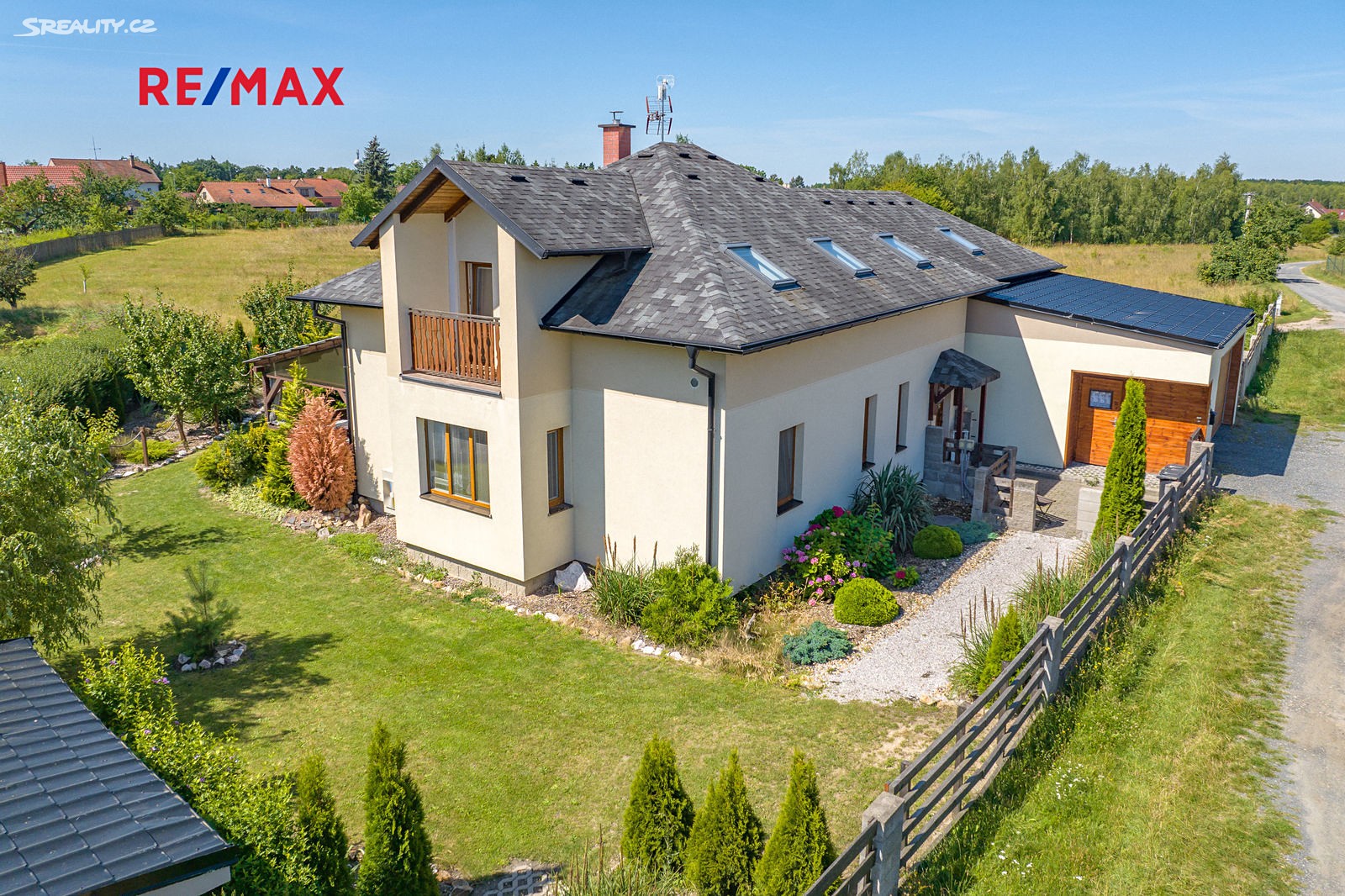 Prodej  rodinného domu 284 m², pozemek 1 026 m², Loučeň, okres Nymburk