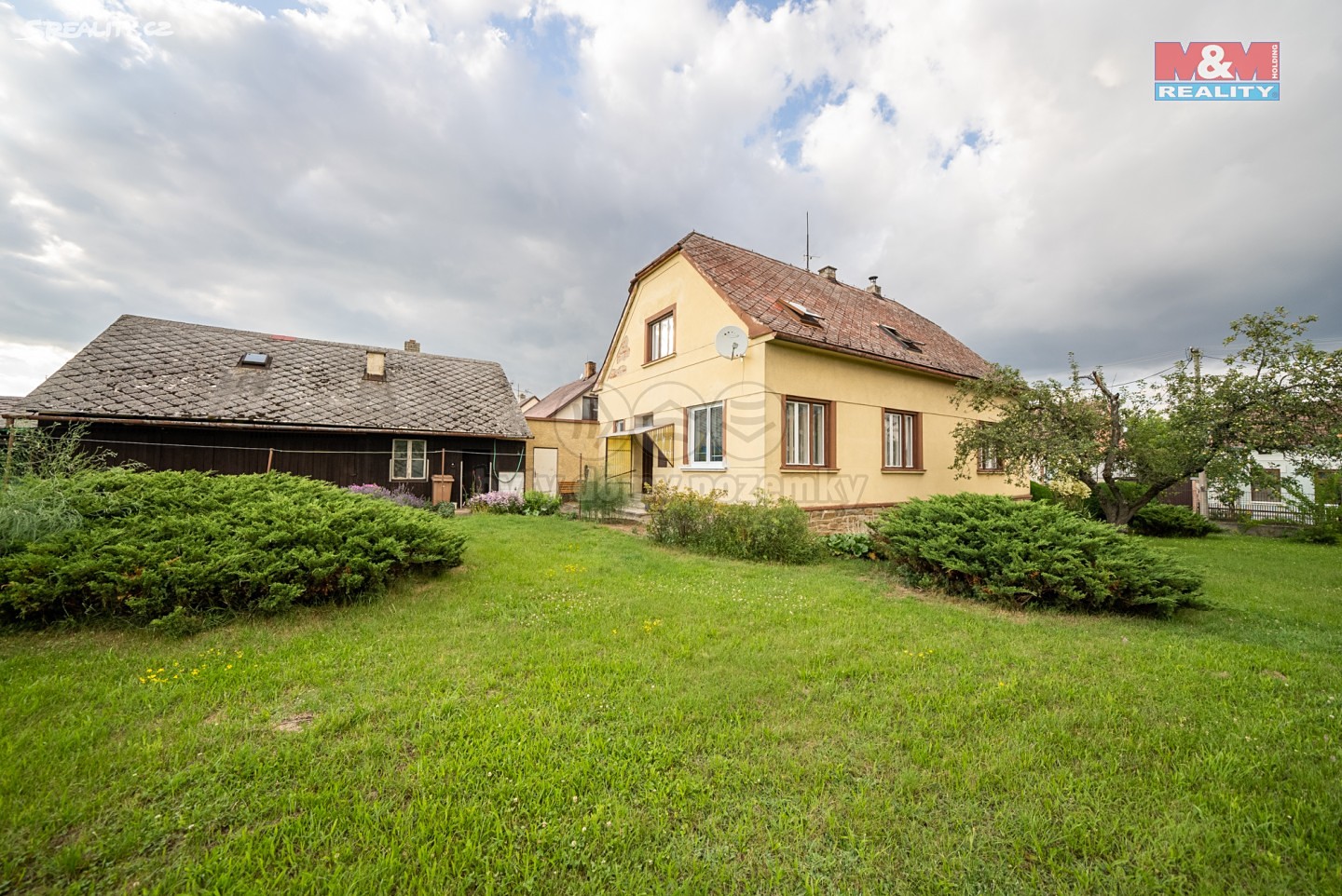 Prodej  rodinného domu 245 m², pozemek 1 152 m², Šumná, okres Znojmo
