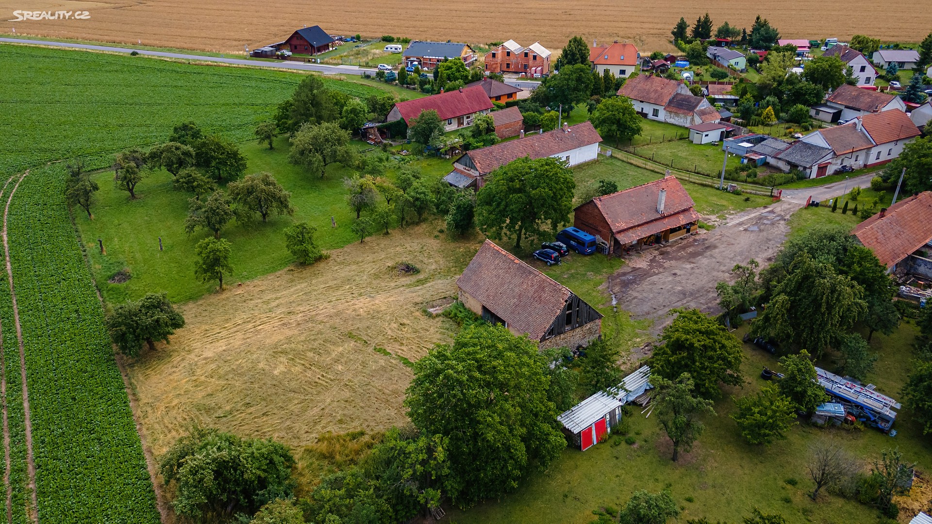 Prodej  stavebního pozemku 3 809 m², Pravy, okres Pardubice