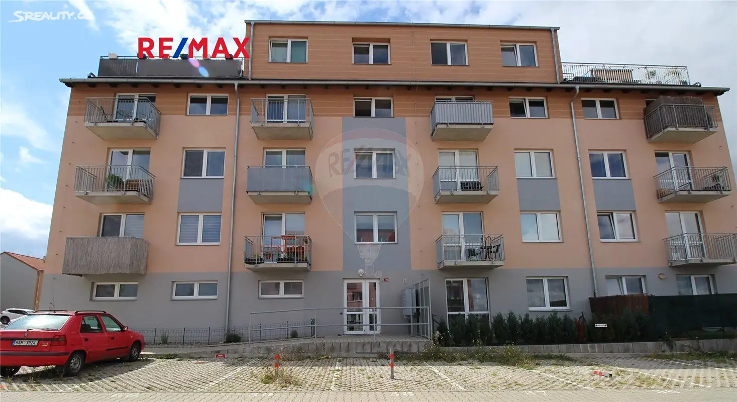 Prodej bytu 2+kk 51 m², Ecksteinova, Chýně