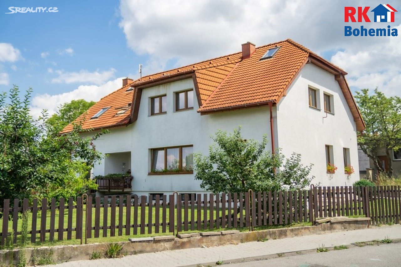 Prodej  rodinného domu 1 050 m², pozemek 1 050 m², U Hřiště, Bradlec