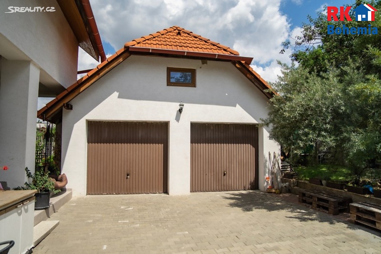 Prodej  rodinného domu 1 050 m², pozemek 1 050 m², U Hřiště, Bradlec