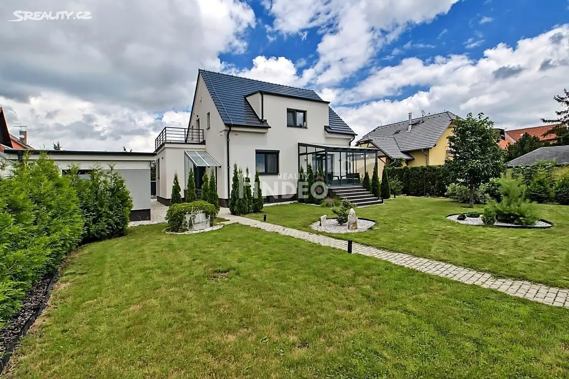 Prodej  rodinného domu 300 m², pozemek 698 m², Ve Vilkách, Praha 4 - Újezd u Průhonic