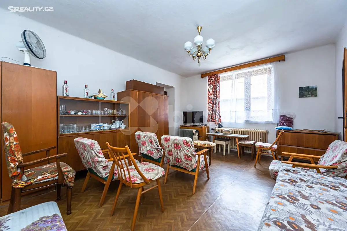 Prodej  rodinného domu 341 m², pozemek 1 024 m², Třebovle, okres Kolín