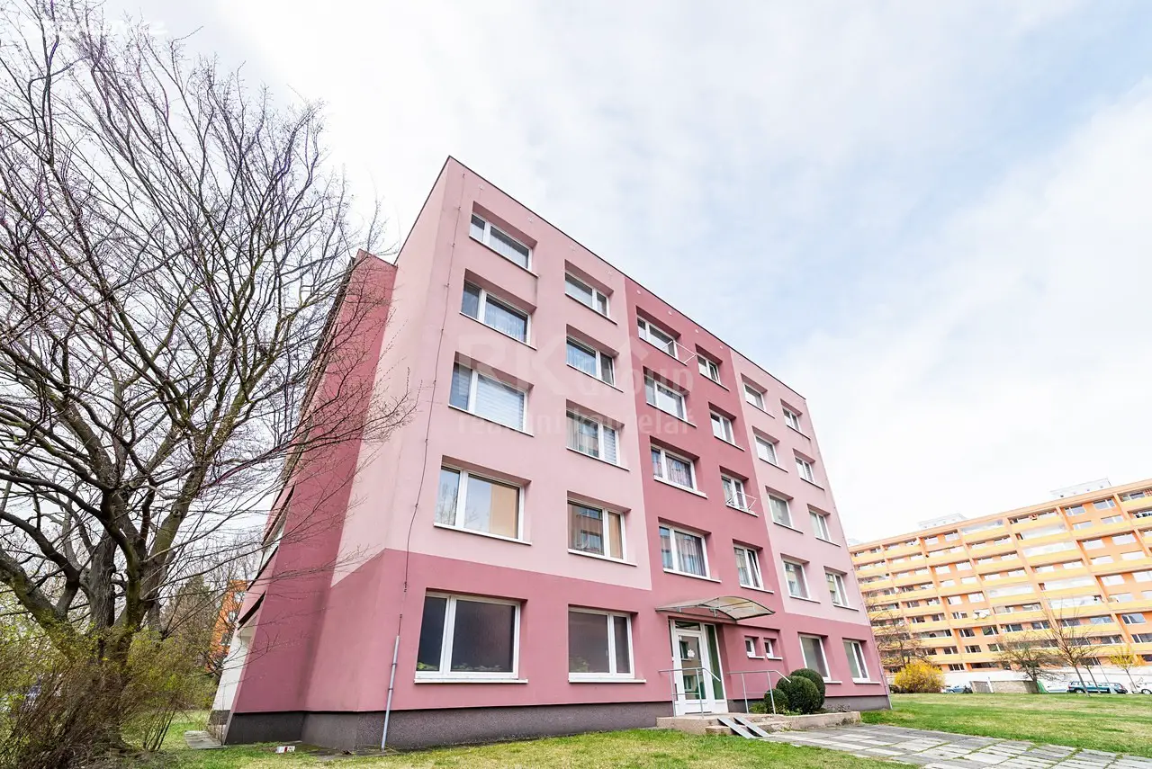 Pronájem bytu 1+kk 33 m², Holandská, Kladno - Kročehlavy