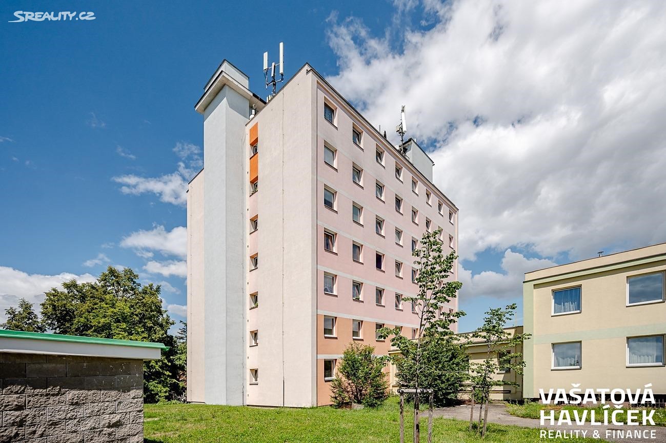 Pronájem bytu 2+1 42 m², B. Němcové, Přelouč