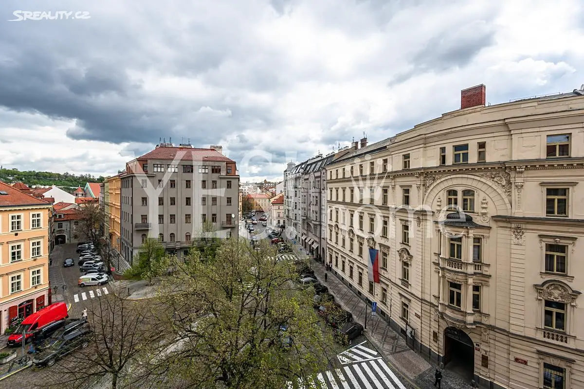 Pronájem bytu 2+kk 51 m², Kozí, Praha 1 - Staré Město