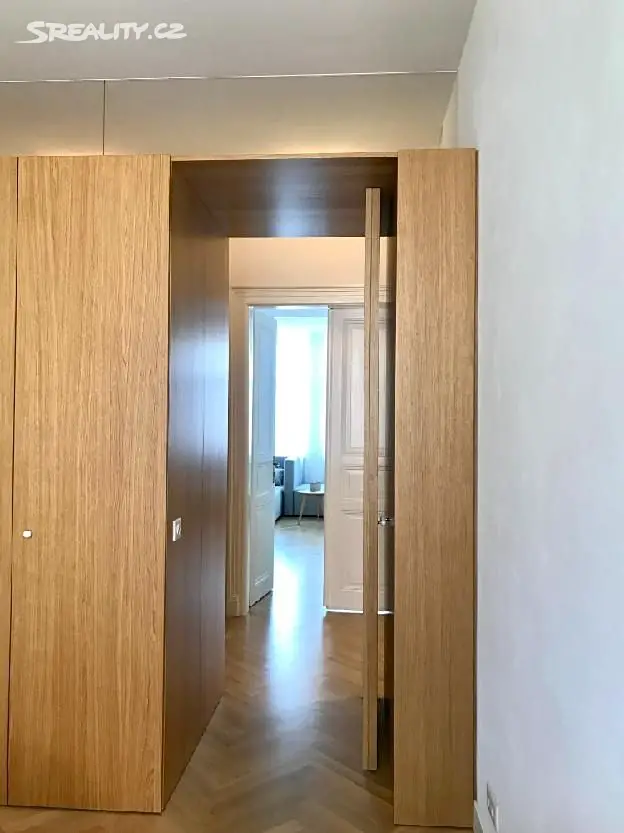 Pronájem bytu 2+kk 40 m², Příběnická, Praha 3 - Žižkov
