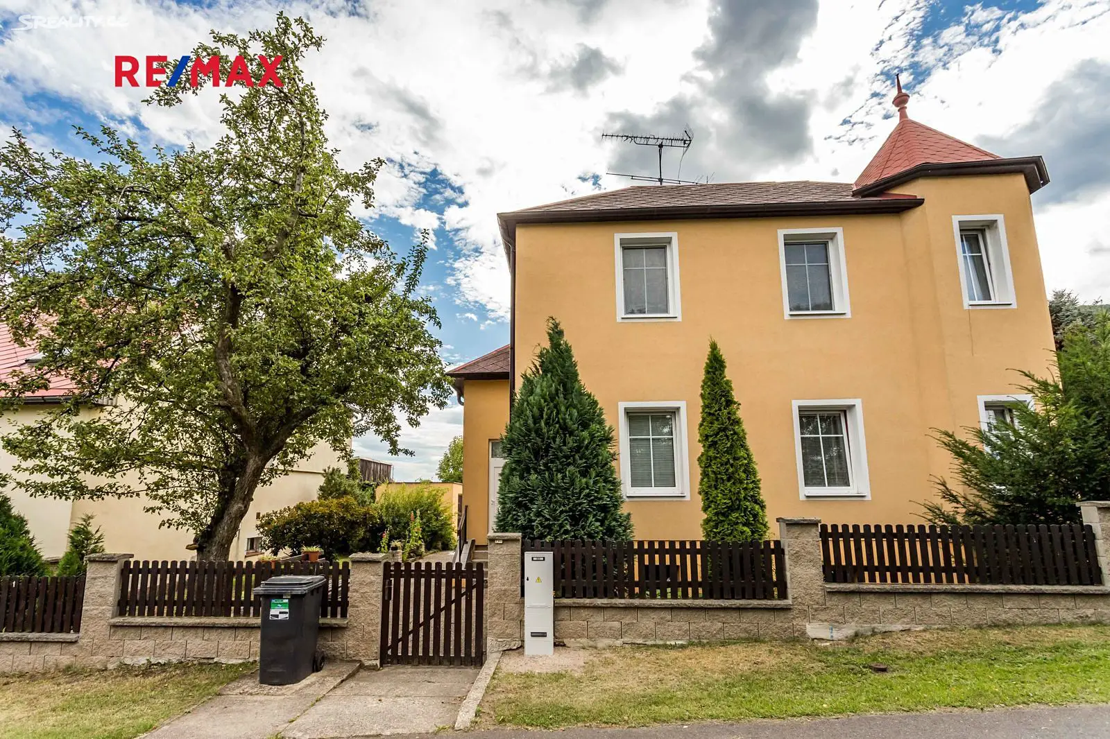 Prodej  rodinného domu 269 m², pozemek 1 189 m², Vilová, Horní Jiřetín