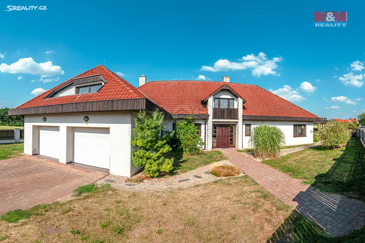 Prodej  rodinného domu 2 306 m², pozemek 289 m², Krakovany, okres Kolín