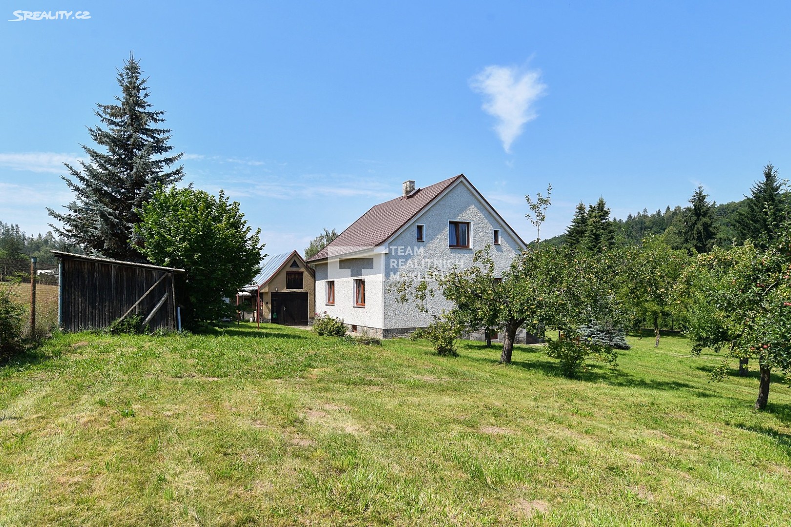 Prodej  rodinného domu 202 m², pozemek 2 079 m², Hvězdonice, okres Benešov