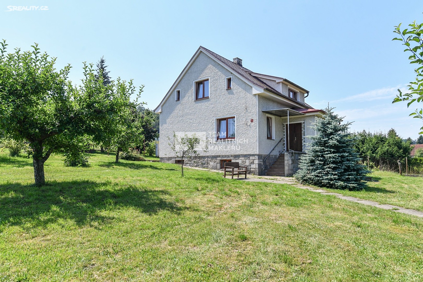 Prodej  rodinného domu 202 m², pozemek 2 079 m², Hvězdonice, okres Benešov